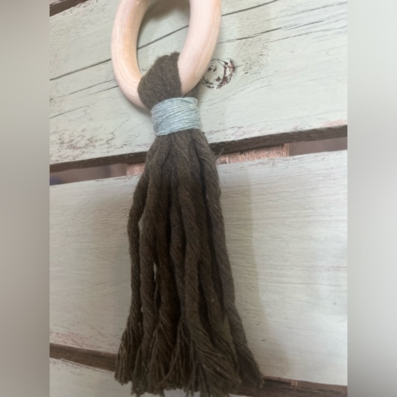 Hand Made Macrame // Christmas Tree Ornament // Green - Picture 3 of 3